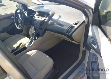 2016 Ford Focus Se z USA, uszkodzony, nr VIN 1FADP3F20GL401697